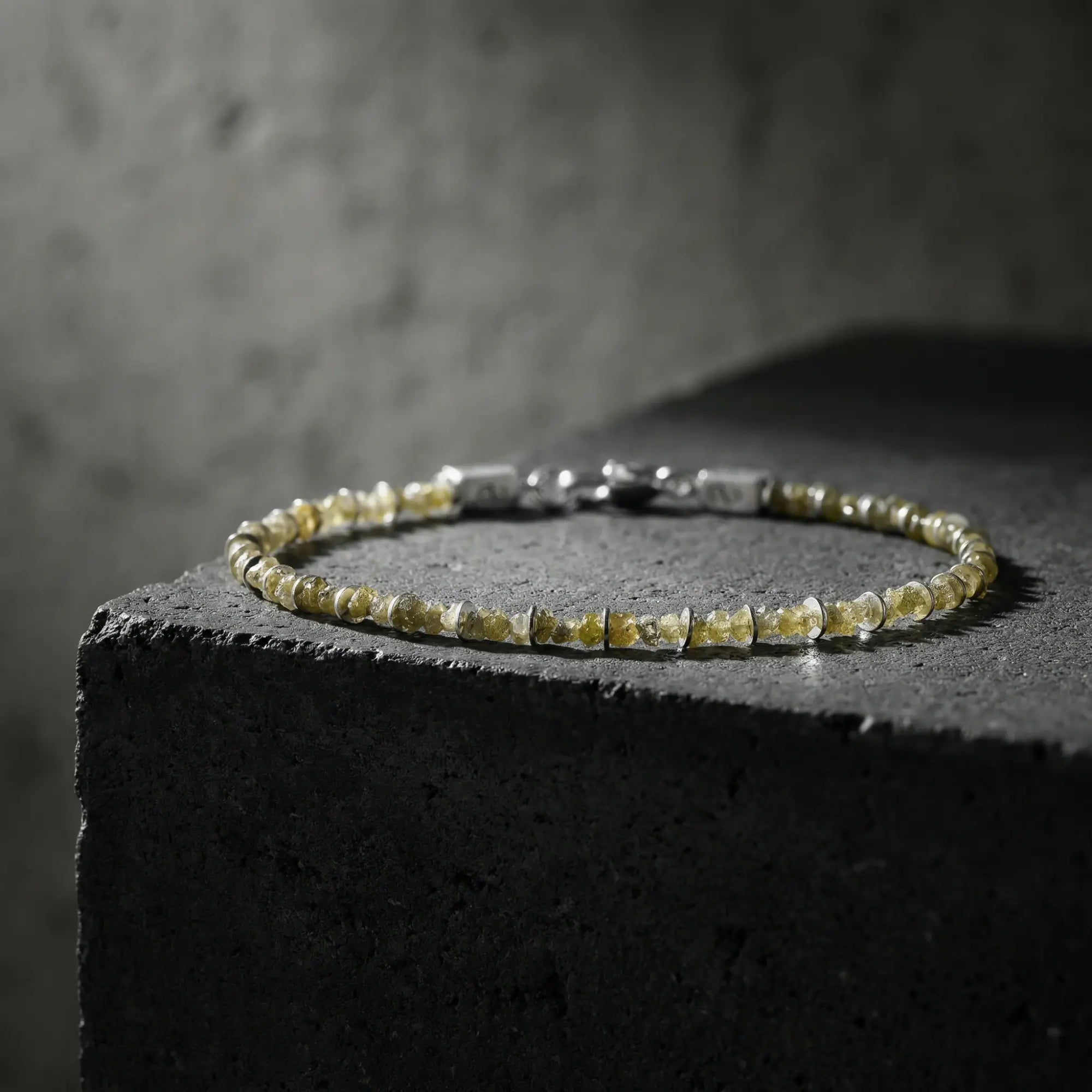 RAW LIME DIAMOND BRACELET I (2-2.5MM)