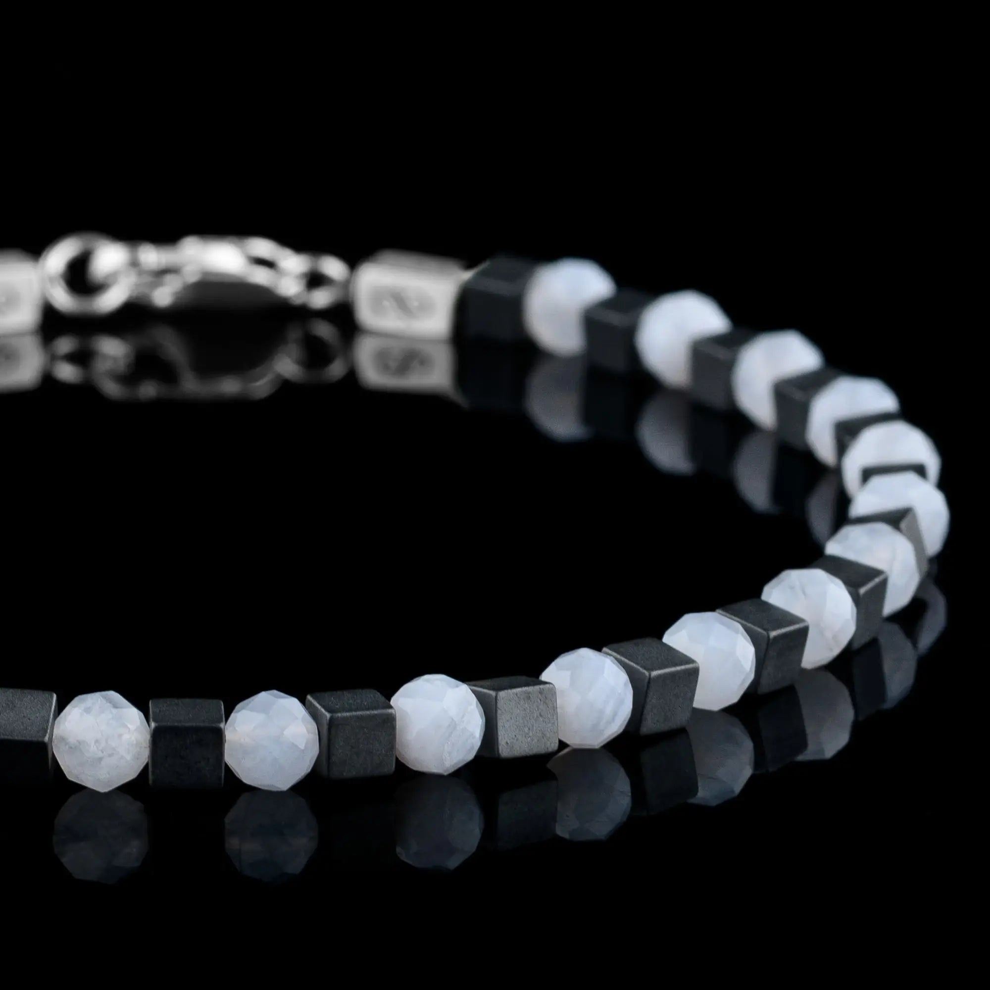 BLUE LACE AGATE - HEMATITE BRACELET II (3-4MM)