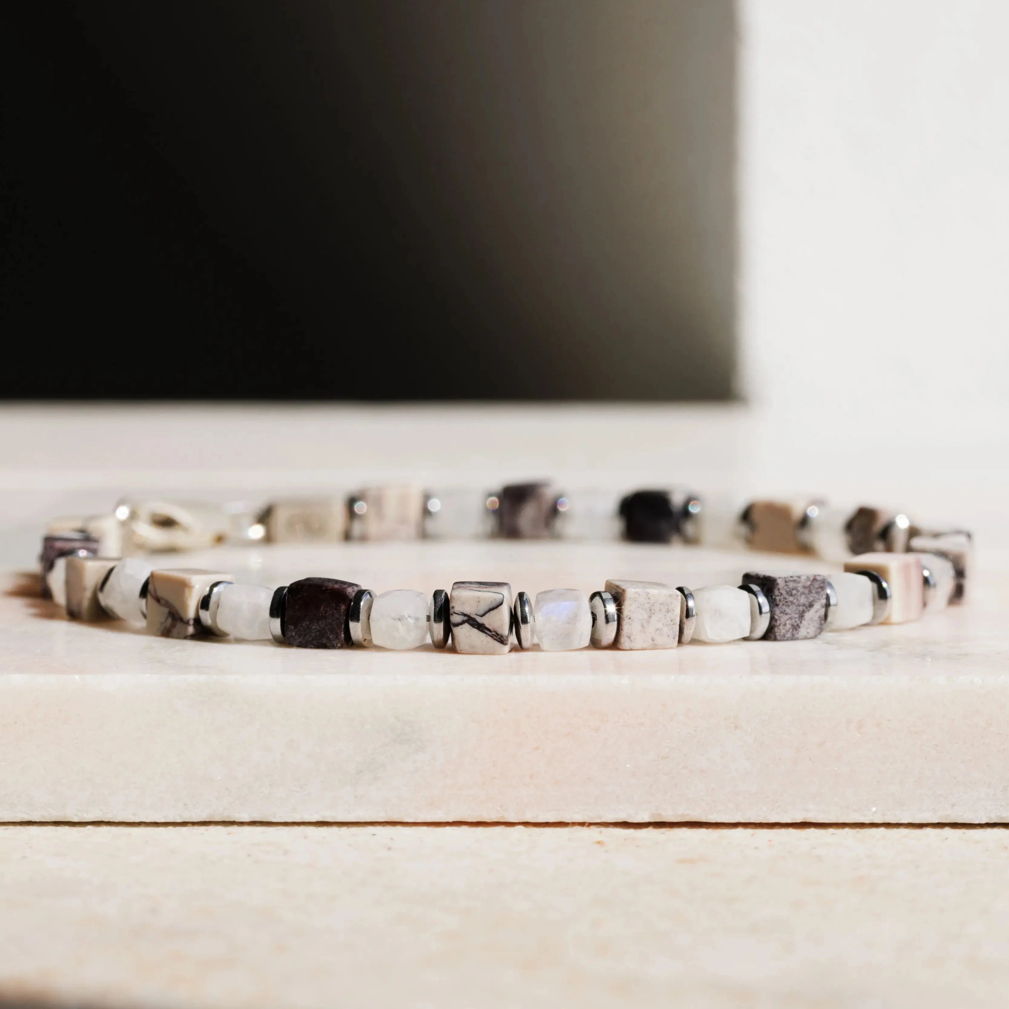 PORCELAIN JASPER - WHITE MOONSTONE BRACELET I (4MM)